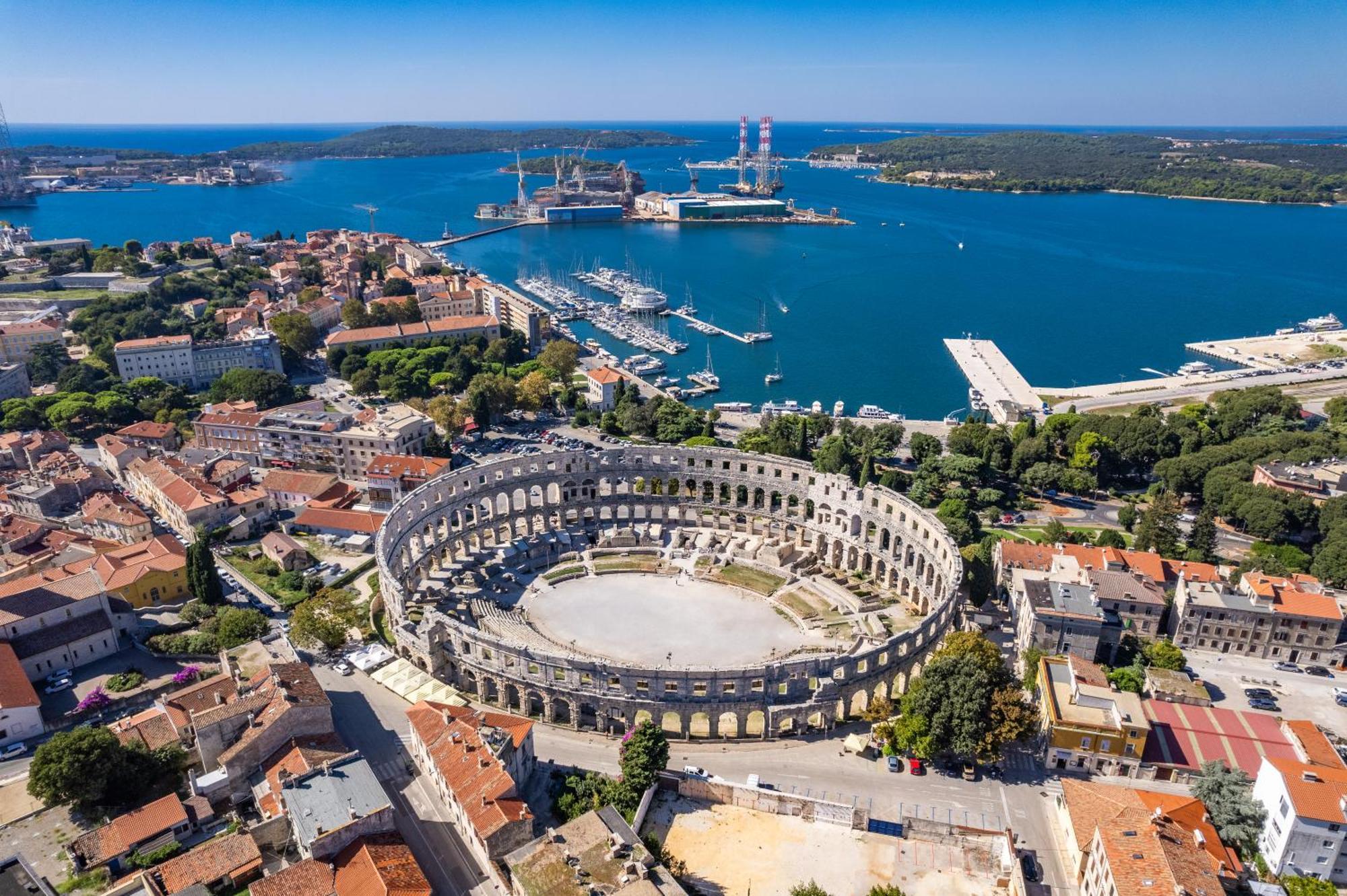 Augustus Forum View Pula Exterior photo